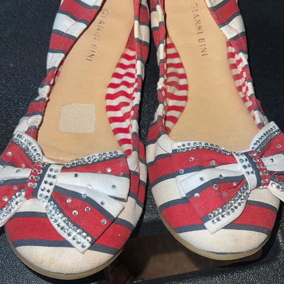 Shoes - 🇺🇸Gianni Bini flats